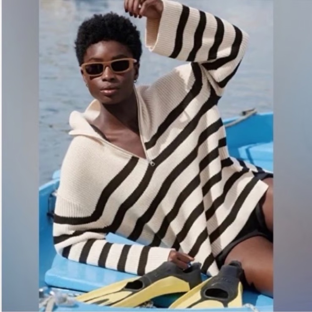 & Other Stories Striped Black and White Women's Sweater